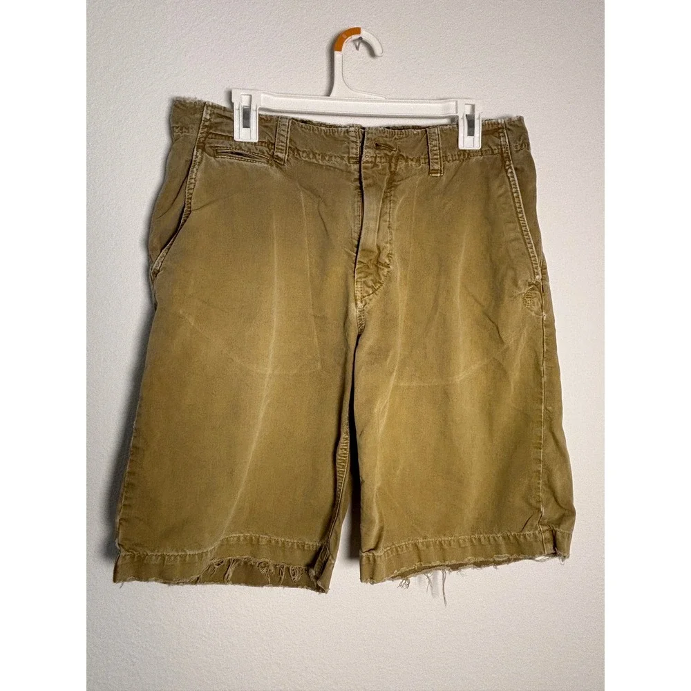 American Eagle AE Khaki Mens Shorts Tan Cotton Raw Hem Size 33 Flat Front Casual